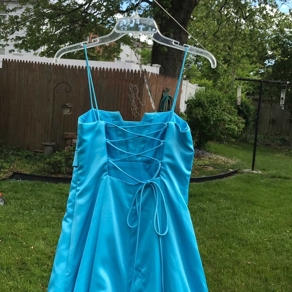Turquoise formal dress - Picture 6 of 9